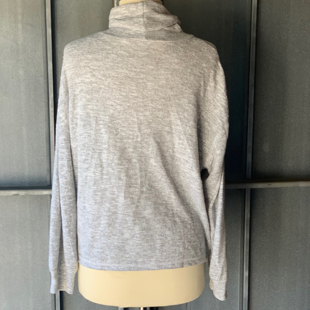 Universal Thread Grey Turtle Neck - Picture 2 of 2